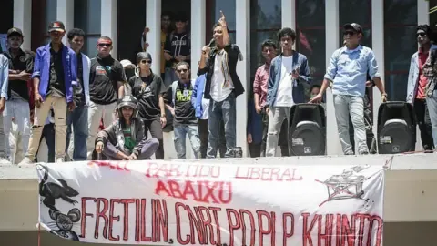 Timor-Leste Cancels Plan to Provide Complimentary Vehicles for Parliamentarians After Large-Scale Protests